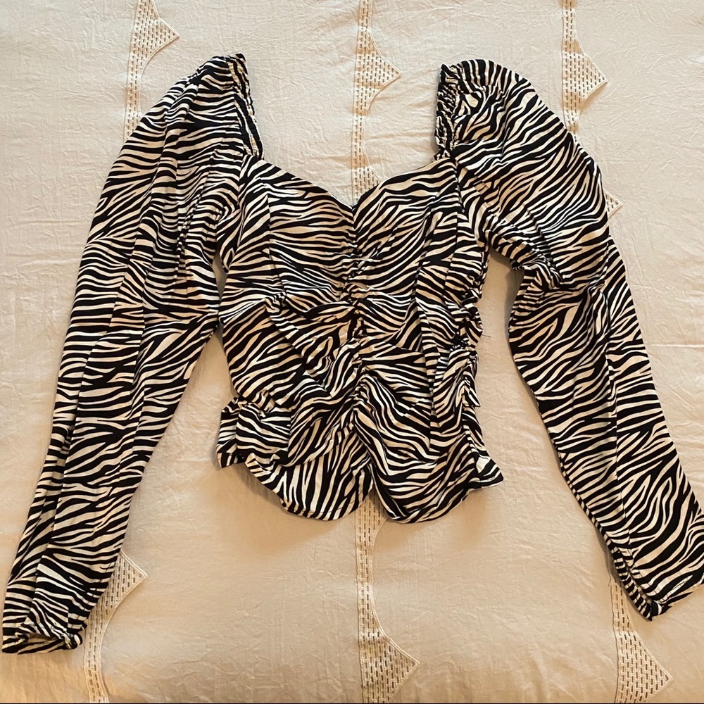H&M zebra top